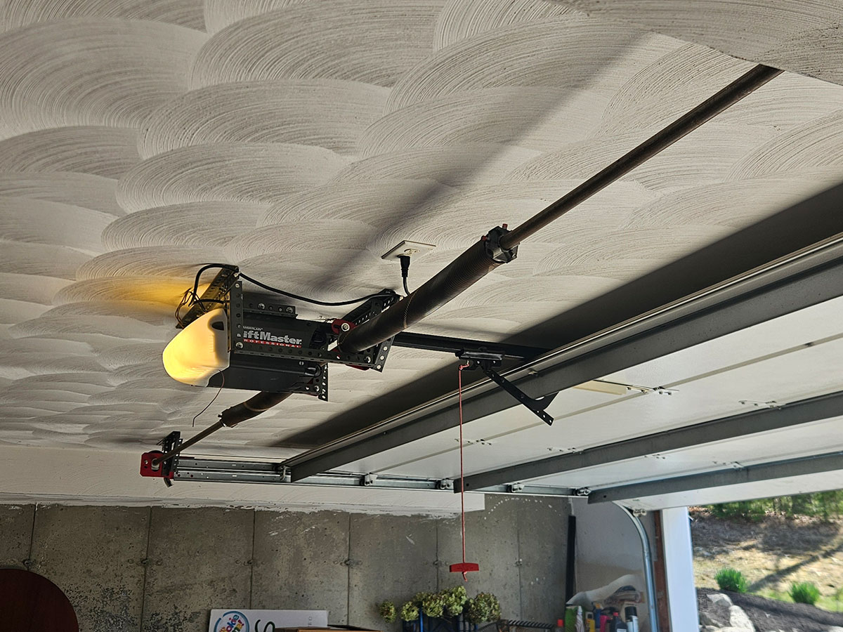 Automated-Garage-Door-Roxbury