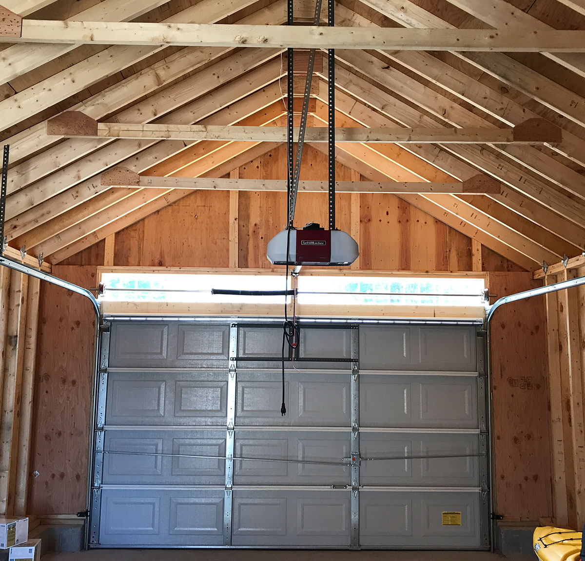 Decades-of-experience-with-watertown-garage-door-repair