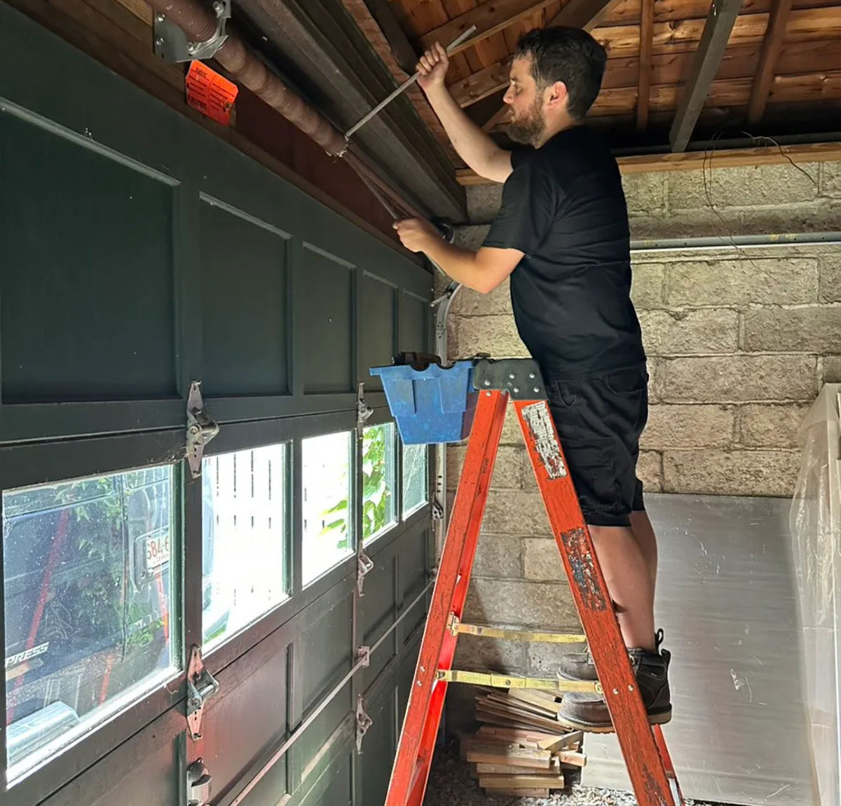 Garage-Door-Experts-Wakefield