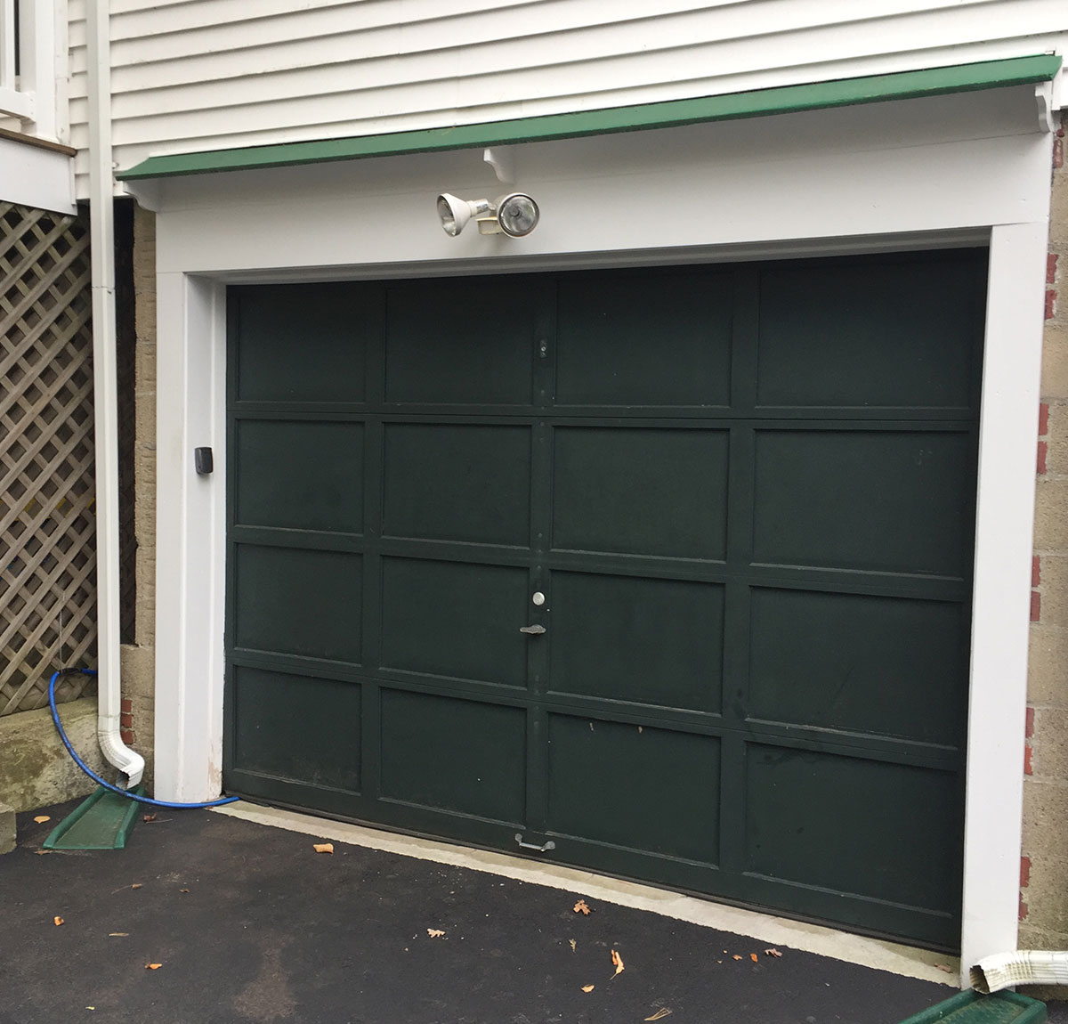 Premium-Garage-Door-Solution-in-Somerville
