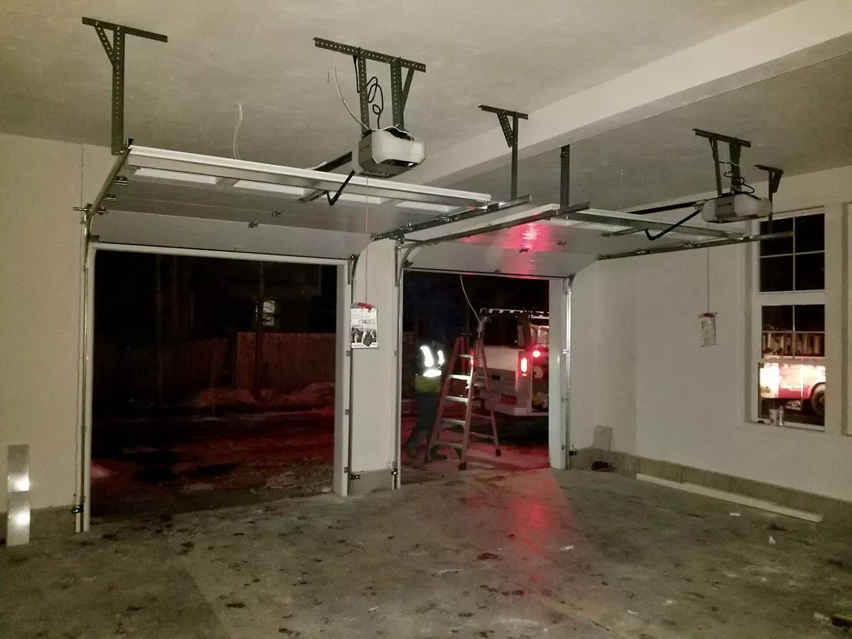 imageye___-_imgi_17_IMG_6327 garage door repair Framingham