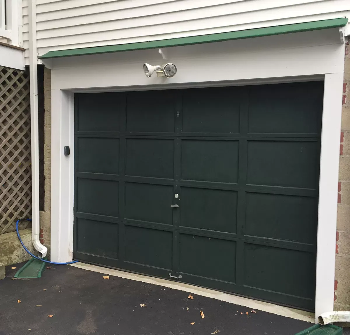 imageye___-_imgi_18_Premium-Garage-Door-Solution-in-Somerville garage door repair Framingham