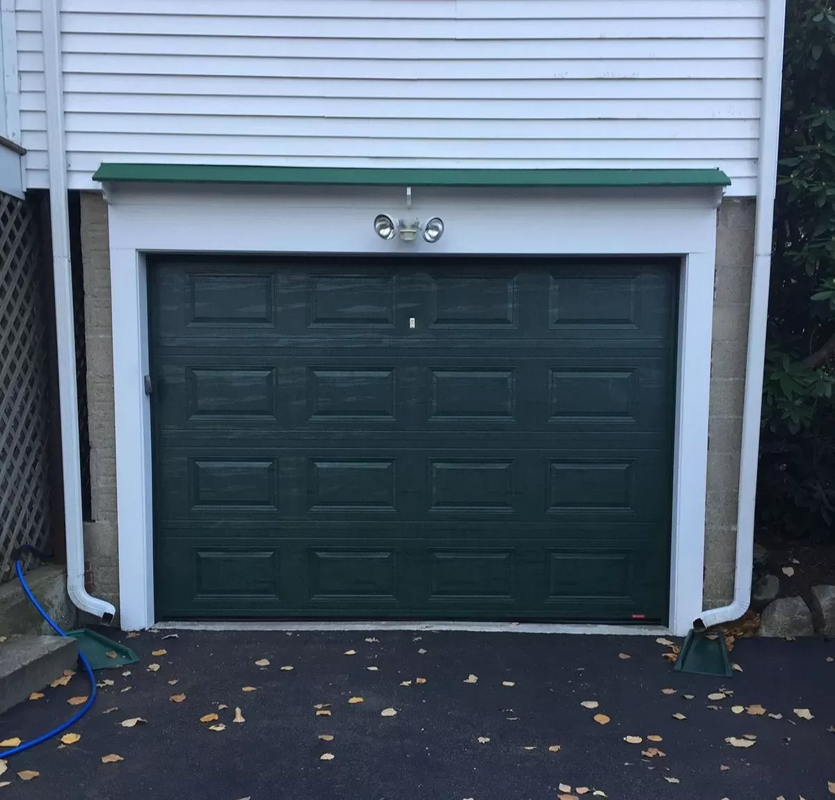 imageye___-_imgi_19_4-1 garage door repair Framingham