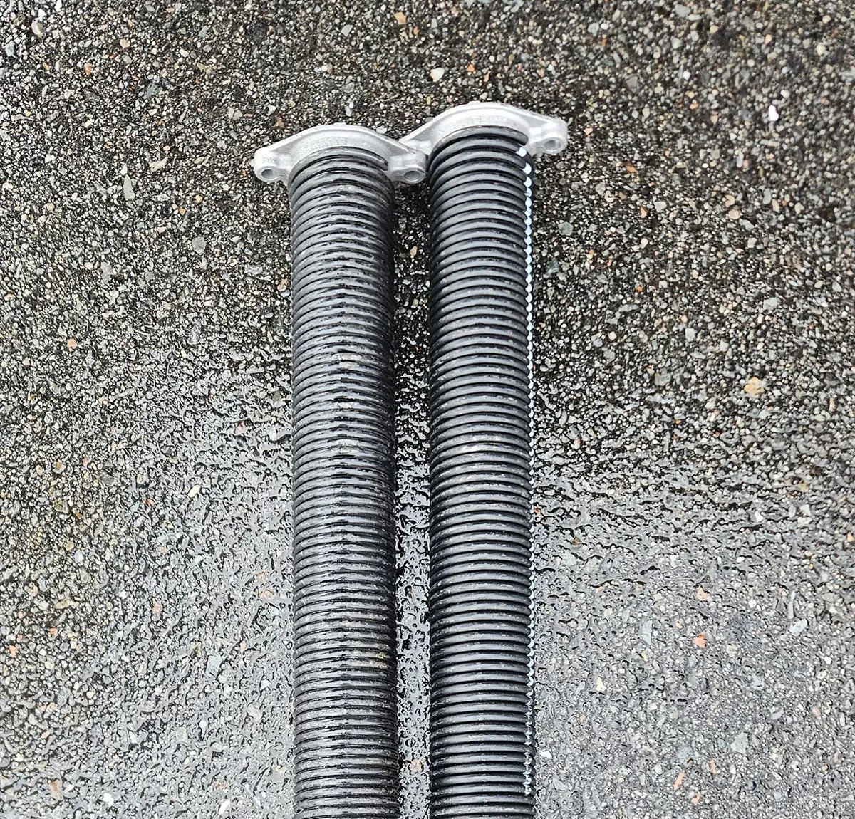 imageye___-_imgi_24_dover-broken-garage-door-spring-replacement garage door repair Framingham